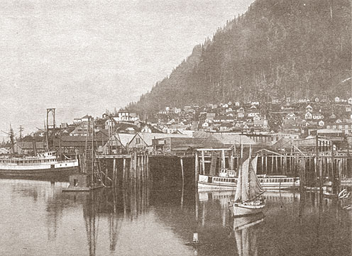 Circle waterfront.jpg (64288 bytes)